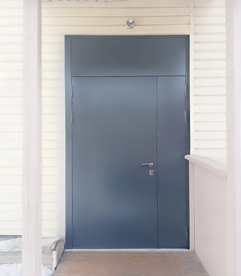 Уличная нестандартная дверь Уличная нестандартная дверь