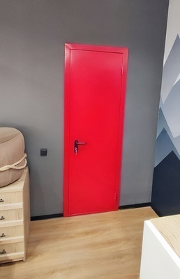 Узкая красная дверь Узкая красная дверь