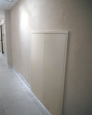 Двустворчатый люк