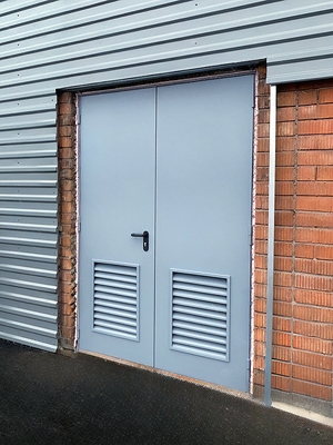 Дверь в трансформаторную