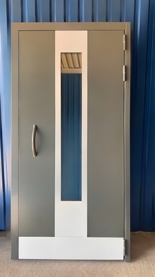 Однопольная дверь со стеклом Однопольная дверь со стеклом